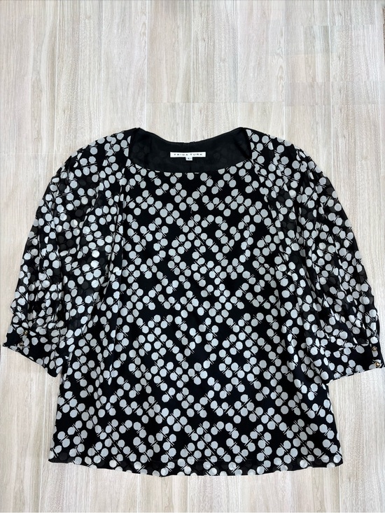 Trina Turk Tops - Trina Turk Black & White Puff Sheer Sleeve Blouse Large 93% Silk Geometric Dots